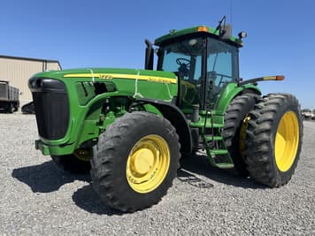 Main image John Deere 8220